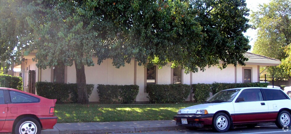 More Photos Of 401 E Tabor Ave, Fairfield Office For Sale