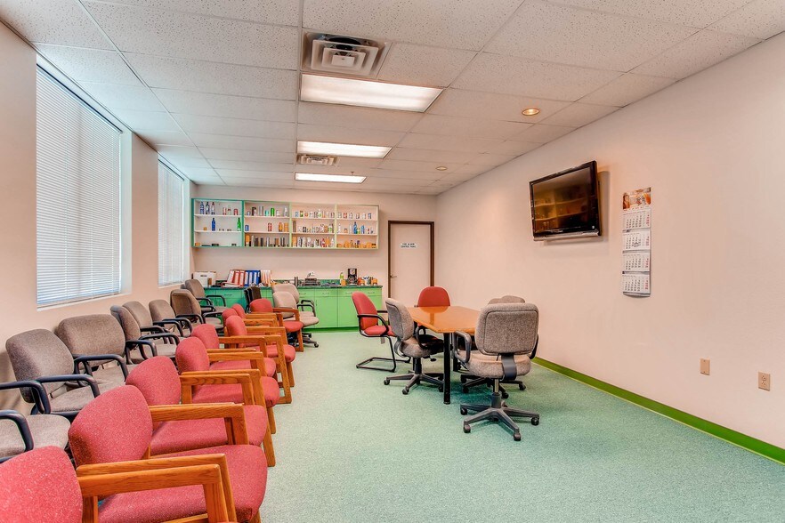 More Photos Of 1805-1823 S Murray Blvd, Colorado Springs Manufacturing For Lease