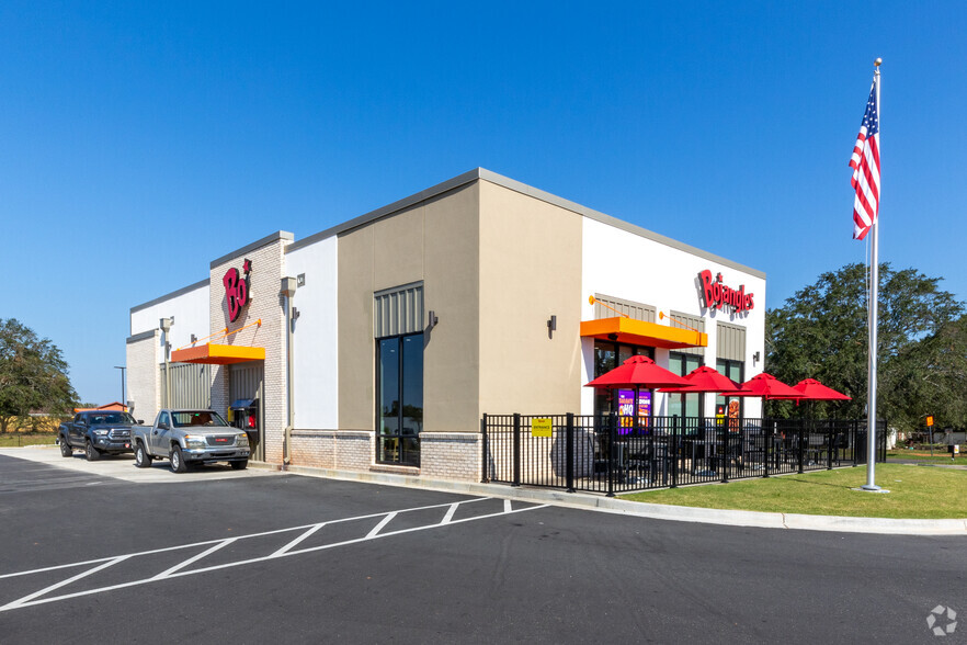 Primary Photo Of 326 John Dodd Rd, Spartanburg Fast Food For Sale