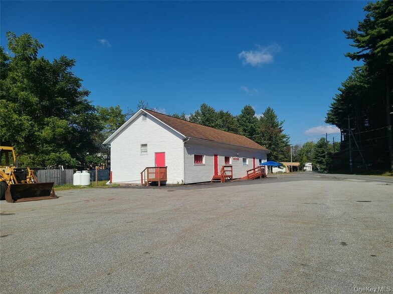 More Photos Of 36 Cold Spring Rd, Monticello Industrial For Sale