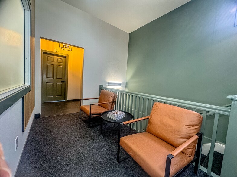 More Photos Of 212 Main St, Seal Beach Office Residential For Lease