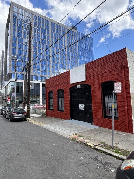 More Photos Of 315 24th St, Oakland Auto Repair For Sale