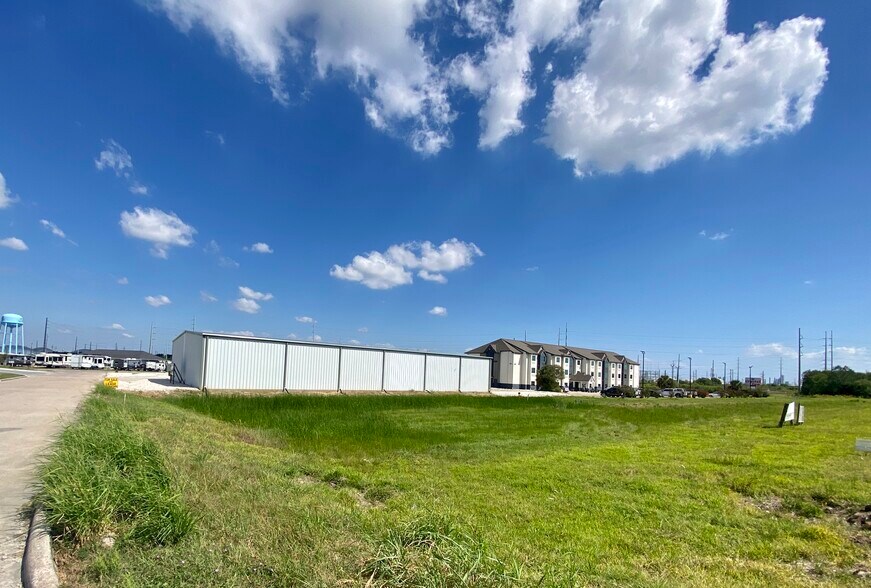 More Photos Of 2023 H O Mills hwy, Port Arthur Warehouse For Lease