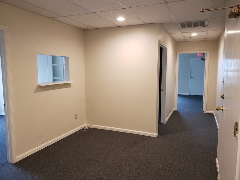 More Photos Of 1090 Adams St, Benicia Loft Creative Space For Lease