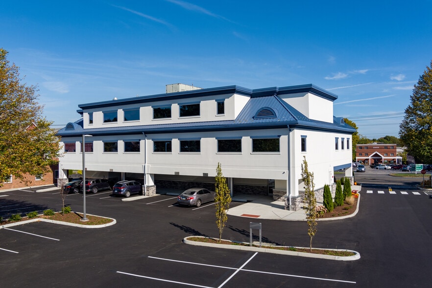 More Photos Of 2909 Main St, Stratford Medical For Lease