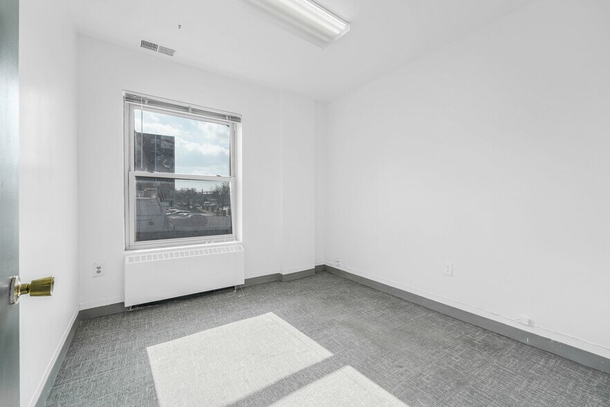 More Photos Of 8113-8115 Fenton St, Silver Spring Office For Lease