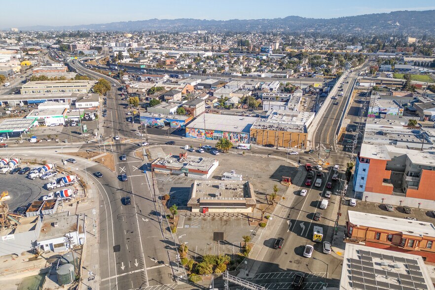 More Photos Of 324 23rd Ave, Oakland Convenience Store For Sale