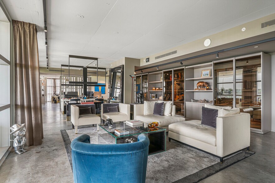 More Photos Of 888 Biscayne Blvd, Miami Apartments For Lease