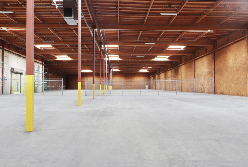 More Photos Of 1931 G St, Fresno Warehouse For Sale