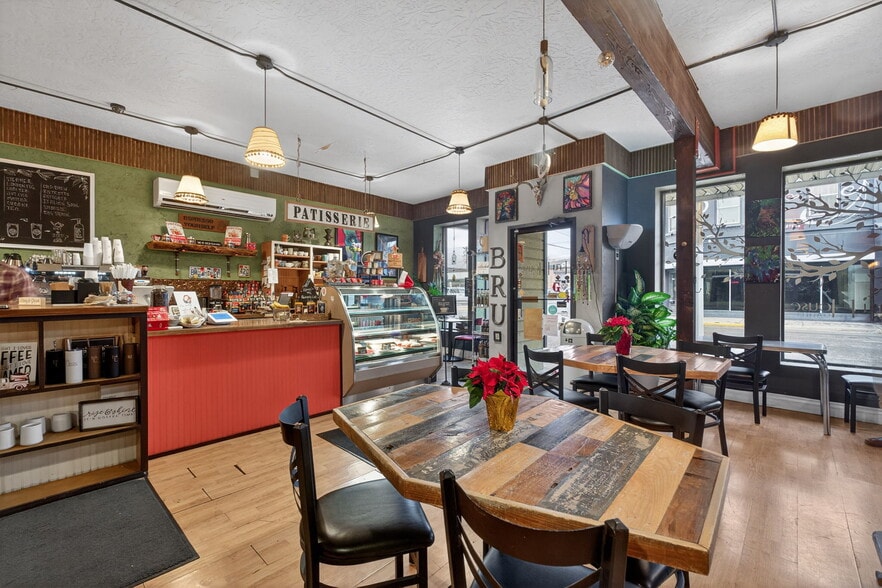 More Photos Of 502 N Main St, Pocatello General Retail For Sale