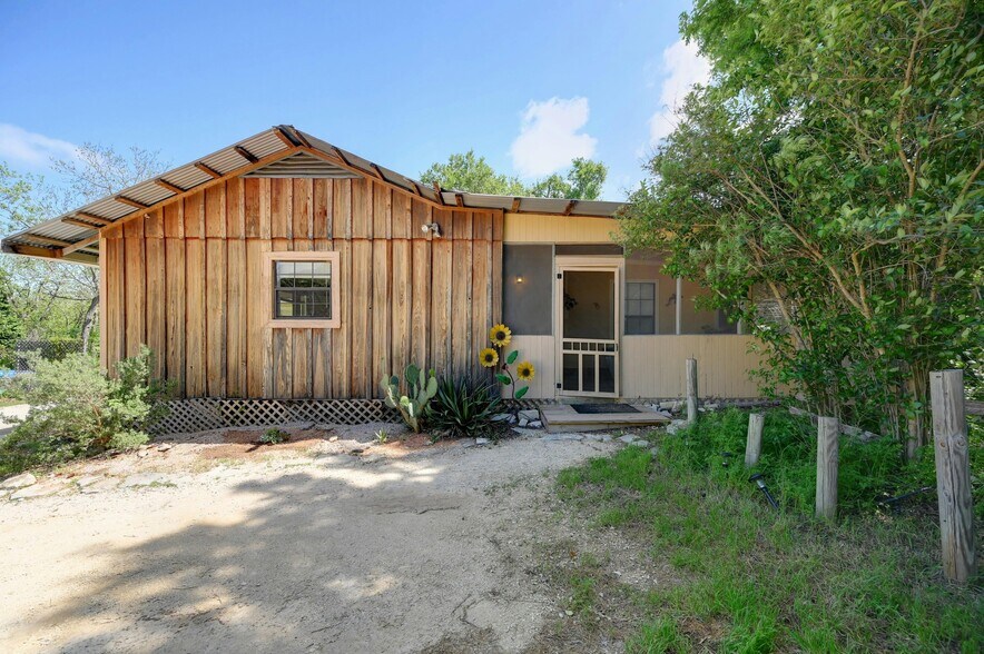 More Photos Of 1137 Loop 163, Blanco Land For Lease