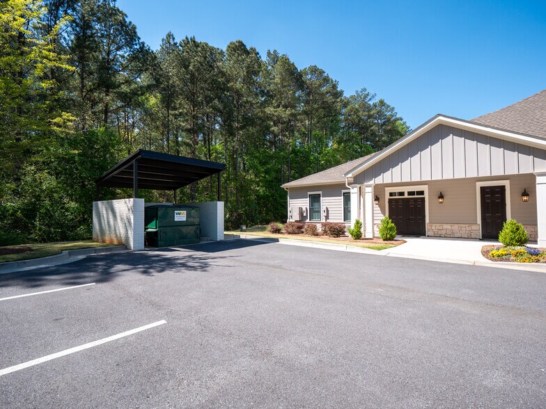 More Photos Of 3957 S Main St, Acworth Office For Sale