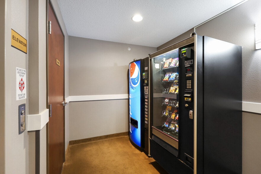 More Photos Of 1818 Basin St SW, Ephrata Hotel For Sale