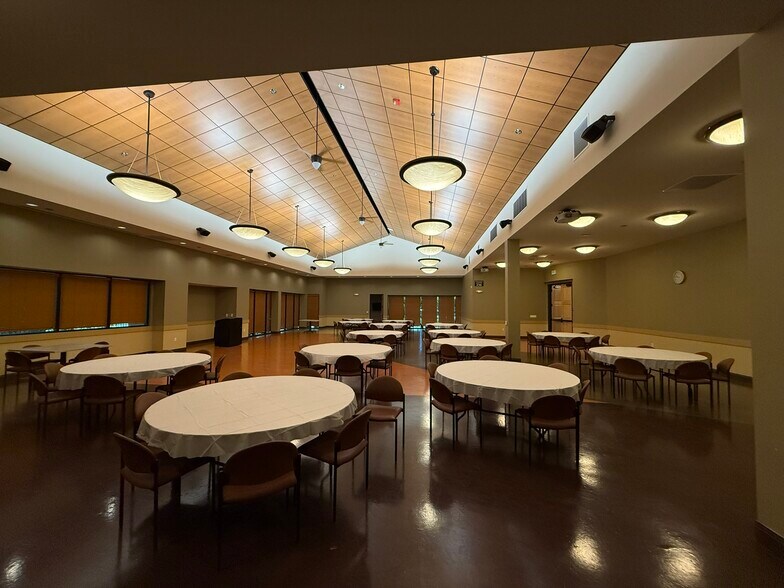 More Photos Of 437 Aviation Blvd, Santa Rosa Office For Sale