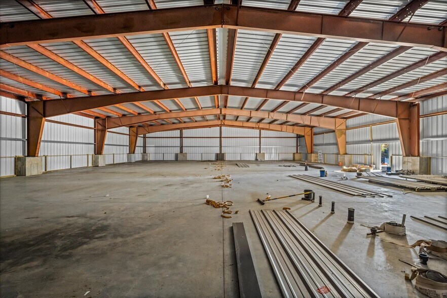 More Photos Of 15 Technology Dr, Auburn Warehouse For Lease