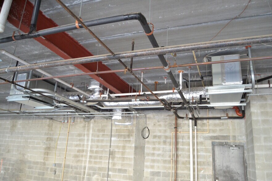 More Photos Of 300 State St E, Oldsmar Apartments For Lease