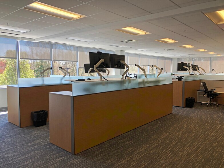 More Photos Of 400 Capital Blvd, Rocky Hill Office For Sale