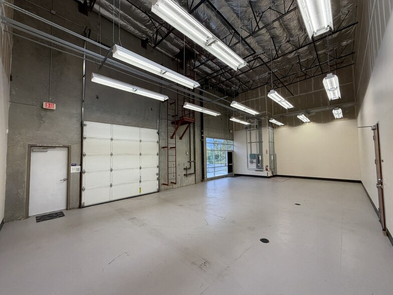 More Photos Of 5814-5826 Lonetree Blvd, Rocklin Flex For Lease