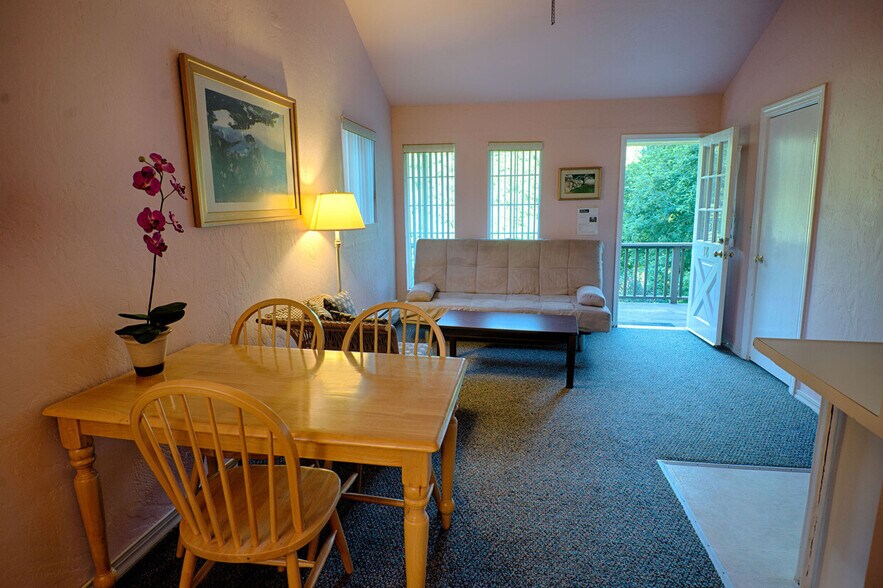 More Photos Of 20250 Highway 116, Monte Rio Hotel For Sale
