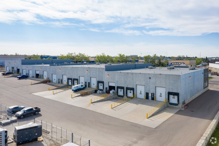 Primary Photo Of 902-954 55th Ave NE, Calgary Warehouse For Lease