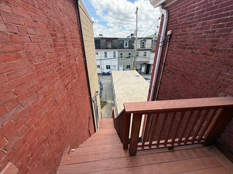 More Photos Of , Pittsburgh Office For Sale