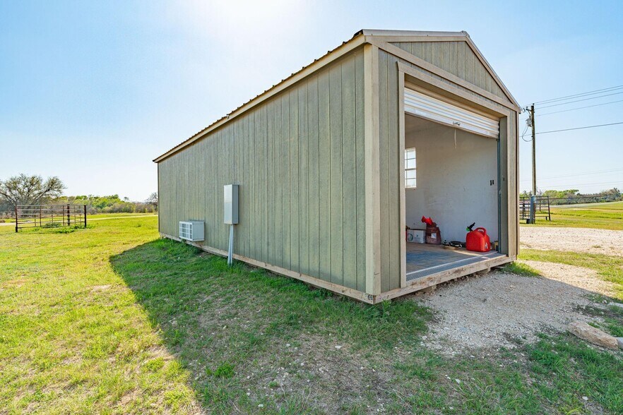 More Photos Of 12645 US-377, Dublin Office For Sale