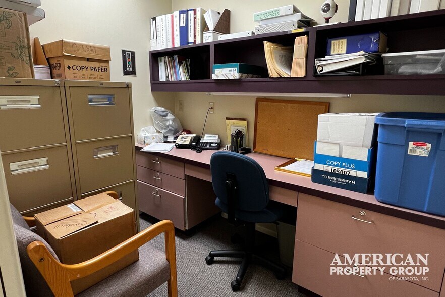 More Photos Of 3920 Bee Ridge Rd, Sarasota Medical For Sale