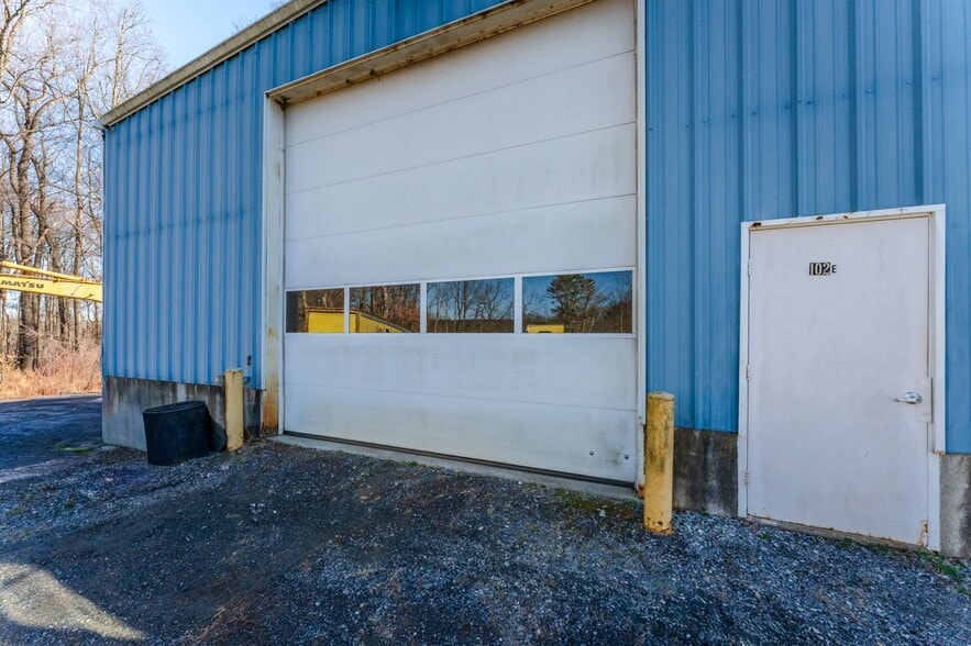More Photos Of 102 E Moorestown Rd, Wind Gap Industrial For Sale