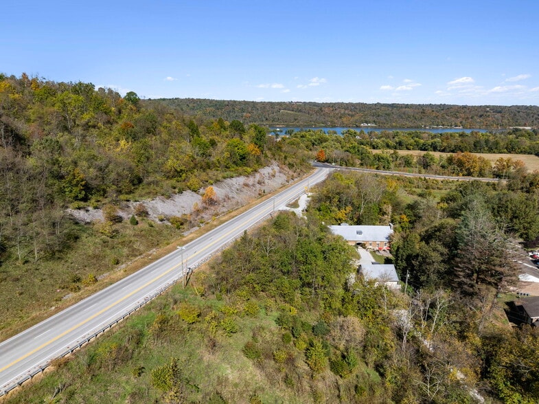 More Photos Of 4465 W Augusta Chatham Rd, Augusta Winery Vineyard For Sale