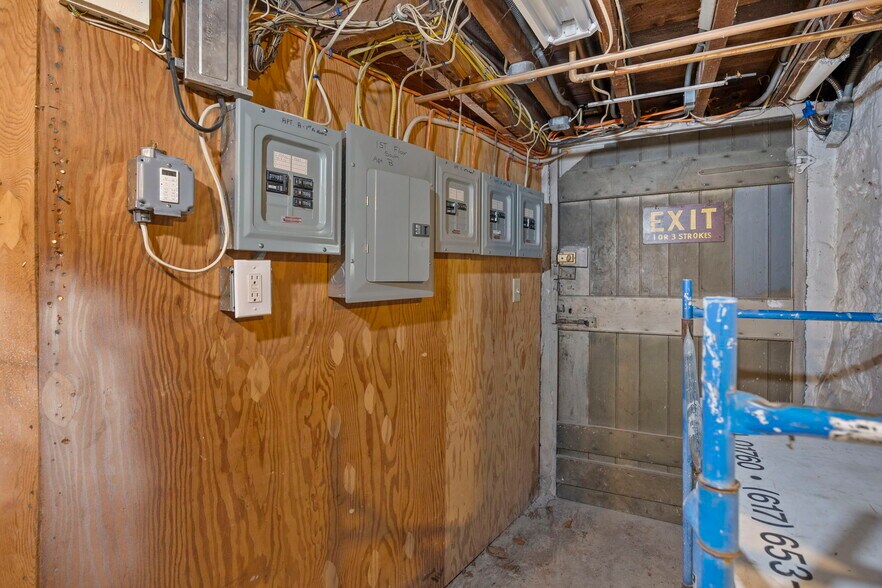 More Photos Of 76 Cottage St, New Bedford Multifamily For Sale