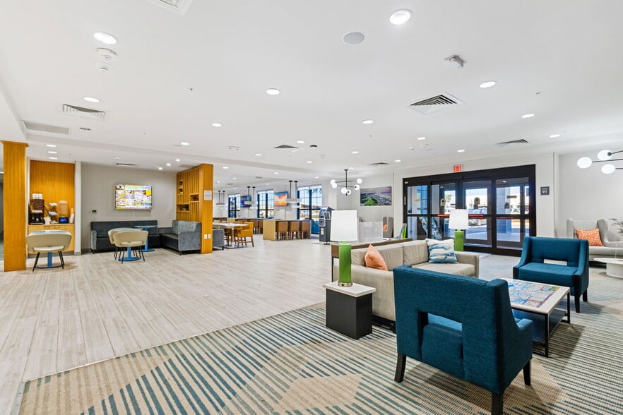More Photos Of 17701 Panama City Beach Pky, Panama City Beach Hotel For Sale