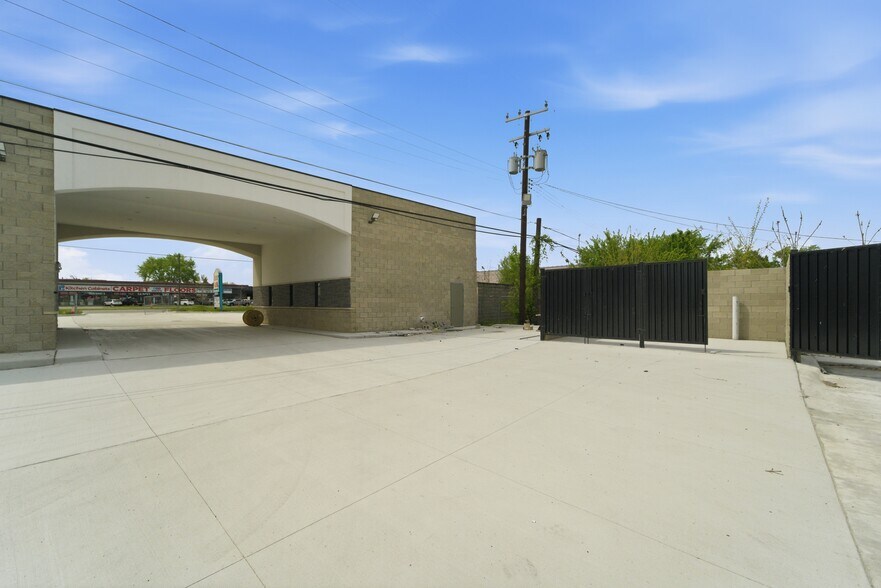 More Photos Of 6452 N Telegraph Rd, Dearborn Heights Hotel For Lease