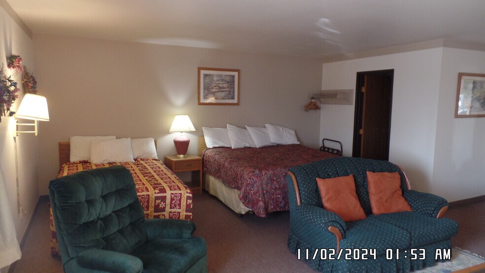 More Photos Of 2100 Fay St, Burlington Hotel For Sale