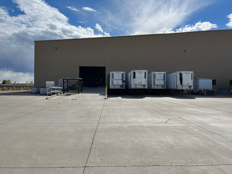 More Photos Of 717 E Industrial Blvd, Pueblo Distribution For Sale