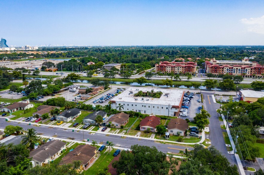 More Photos Of 6191 Orange Dr, Davie Loft Creative Space For Sale