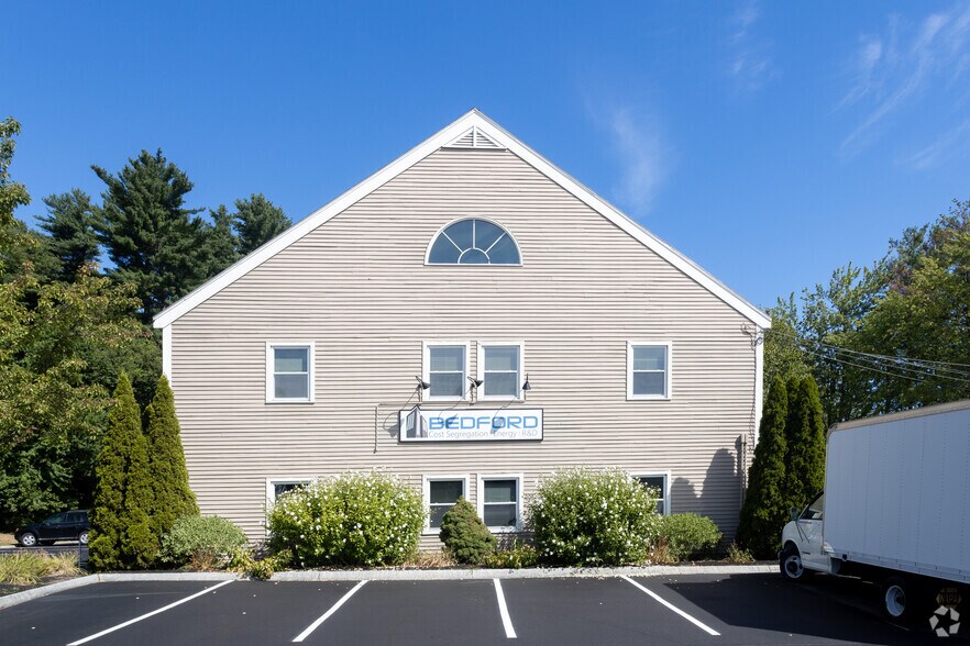 More Photos Of 19 Kilton Rd, Bedford Office For Lease