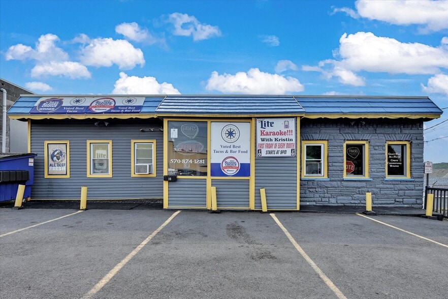 Primary Photo Of 10 W Oak St, Frackville Restaurant For Sale