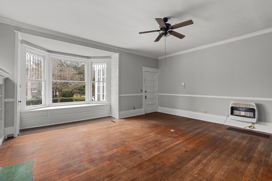 More Photos Of 514 Wapping St, Frankfort Multifamily For Sale