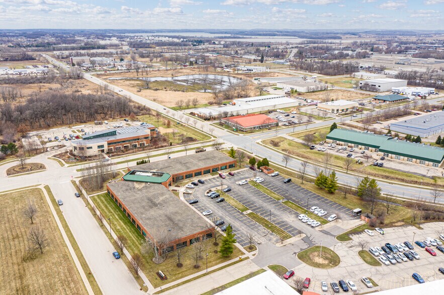 More Photos Of 2820 Walton Commons W, Madison Office For Lease