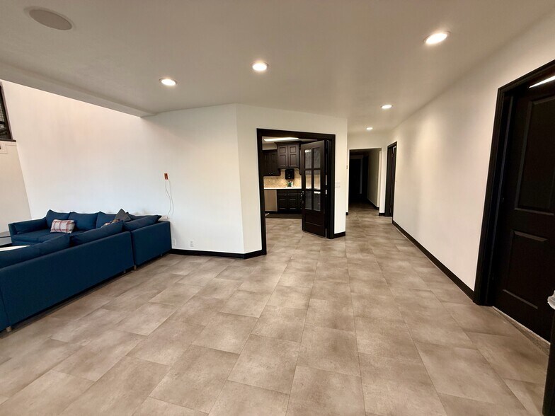 More Photos Of 526 N 400 W, North Salt Lake Office For Sale