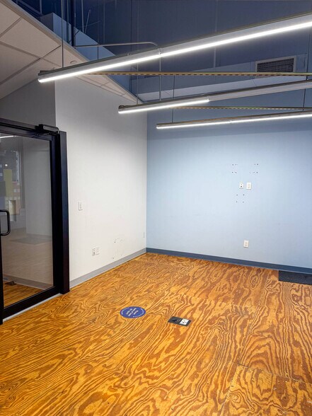 More Photos Of 1827 Madison Ave, New York Apartments For Lease