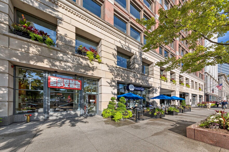 More Photos Of 20 N Michigan Ave, Chicago Office For Lease