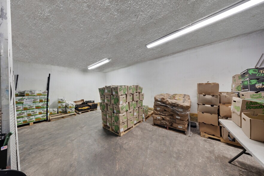 More Photos Of 1305 NW 22nd St, Miami Refrigeration Cold Storage For Sale