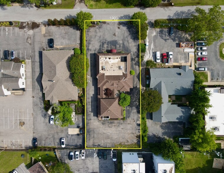 More Photos Of 5149 Wheelis Dr, Memphis Freestanding For Sale