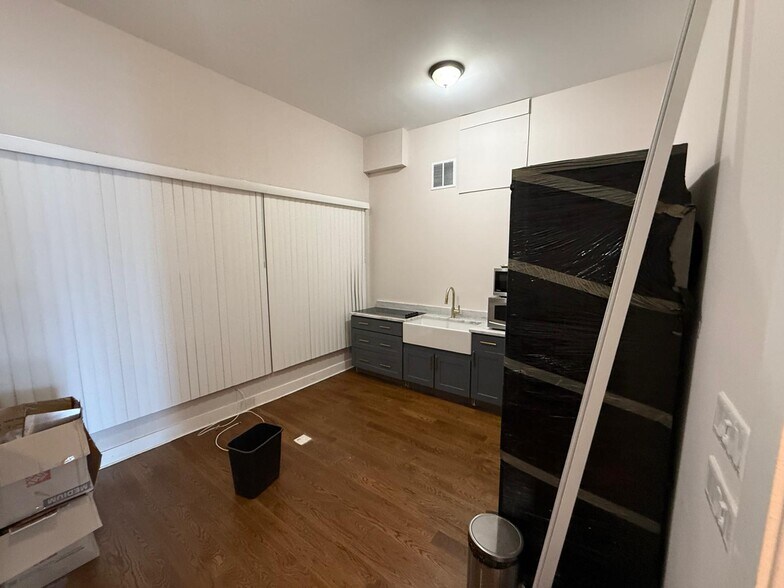 More Photos Of 23-21 Broadway, Fair Lawn Storefront Retail Office For Lease