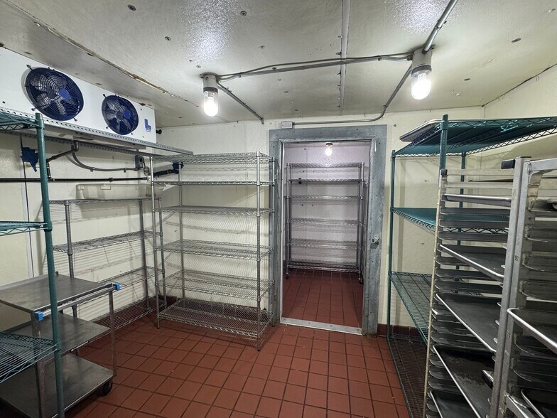 More Photos Of 14 N College Ave, Saint Joseph Storefront For Sale