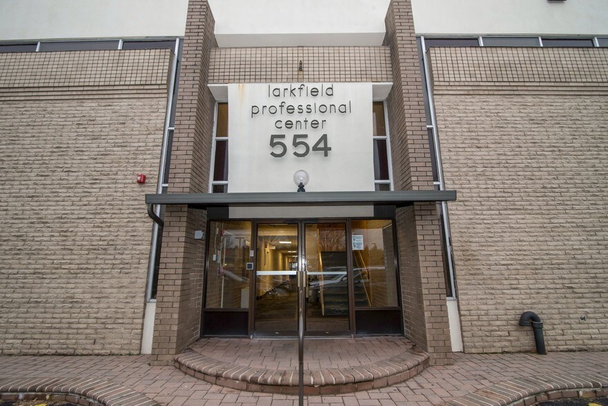 More Photos Of 554 Larkfield Rd, East Northport Medical For Sale