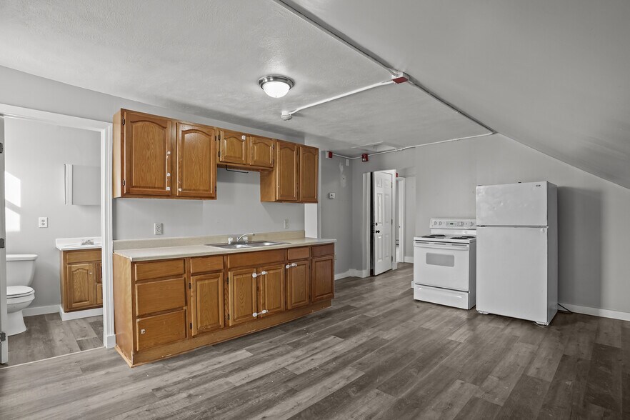 More Photos Of 226 S Main St, Woonsocket Apartments For Sale