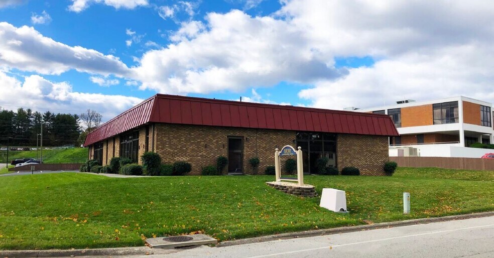 Primary Photo Of 1930 Braeburn Dr, Salem Medical For Sale