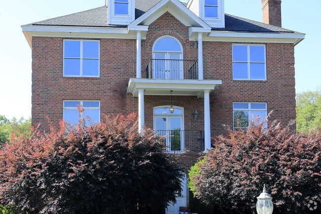 More Photos Of 1495 Remount Rd, North Charleston Office Residential For Sale